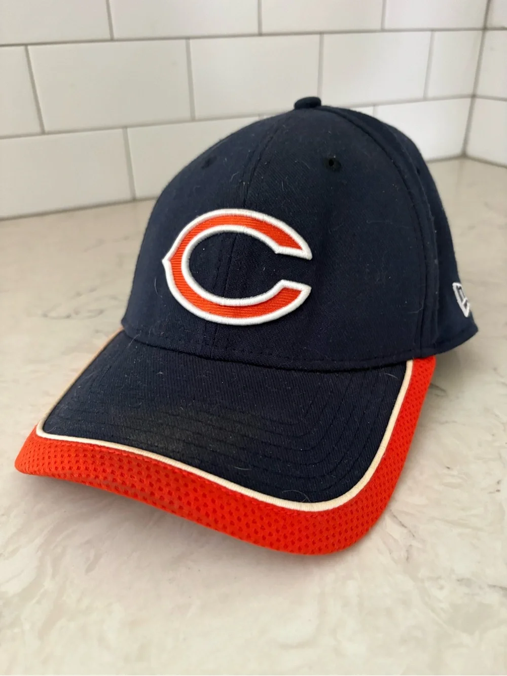 New Era 39THIRTY Chicago Bears NFL Flex Fit Hat L/XL Navy Orange Cap